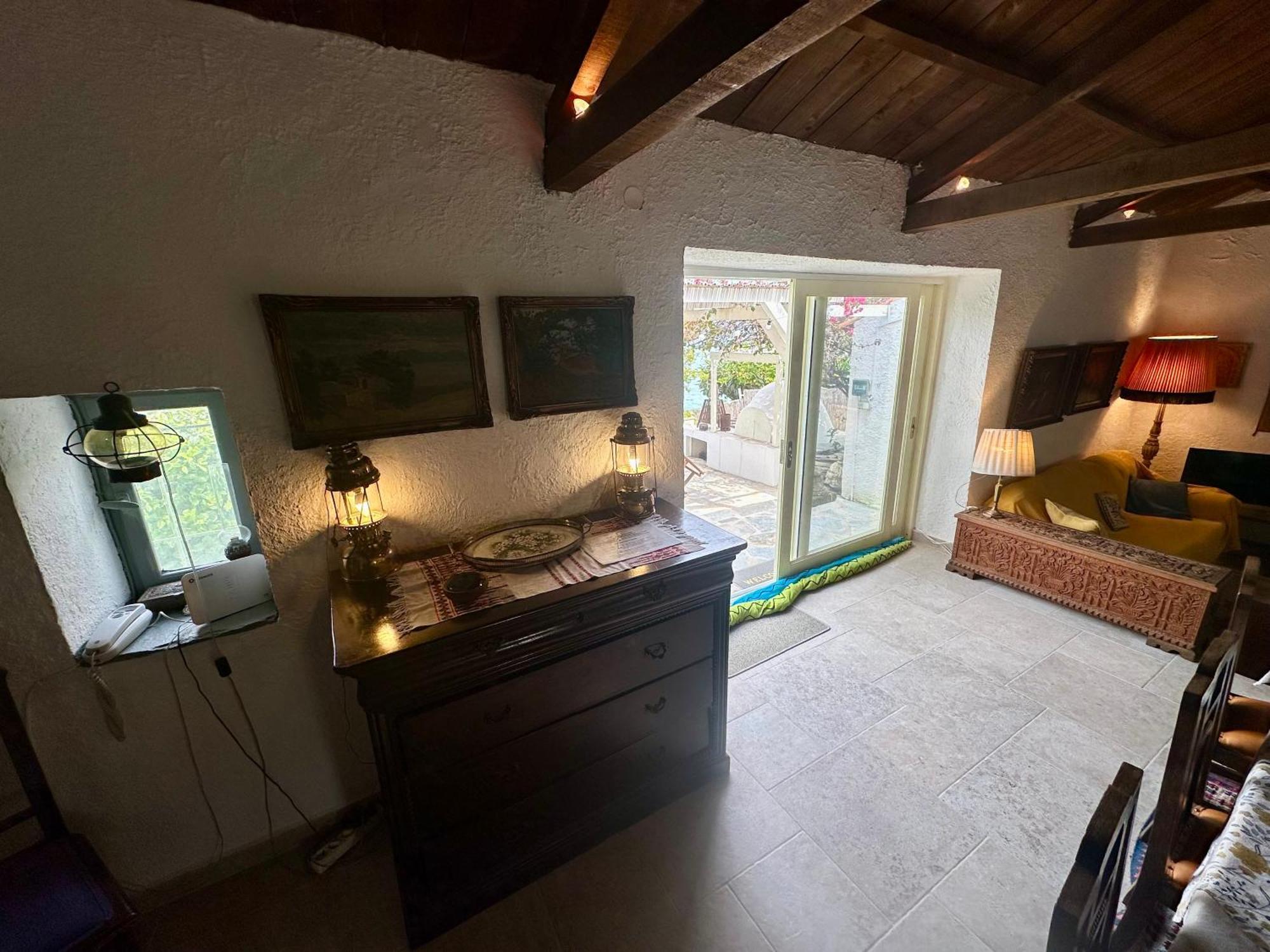 Kiveri 1876 Traditional Seafront Cottage Dış mekan fotoğraf