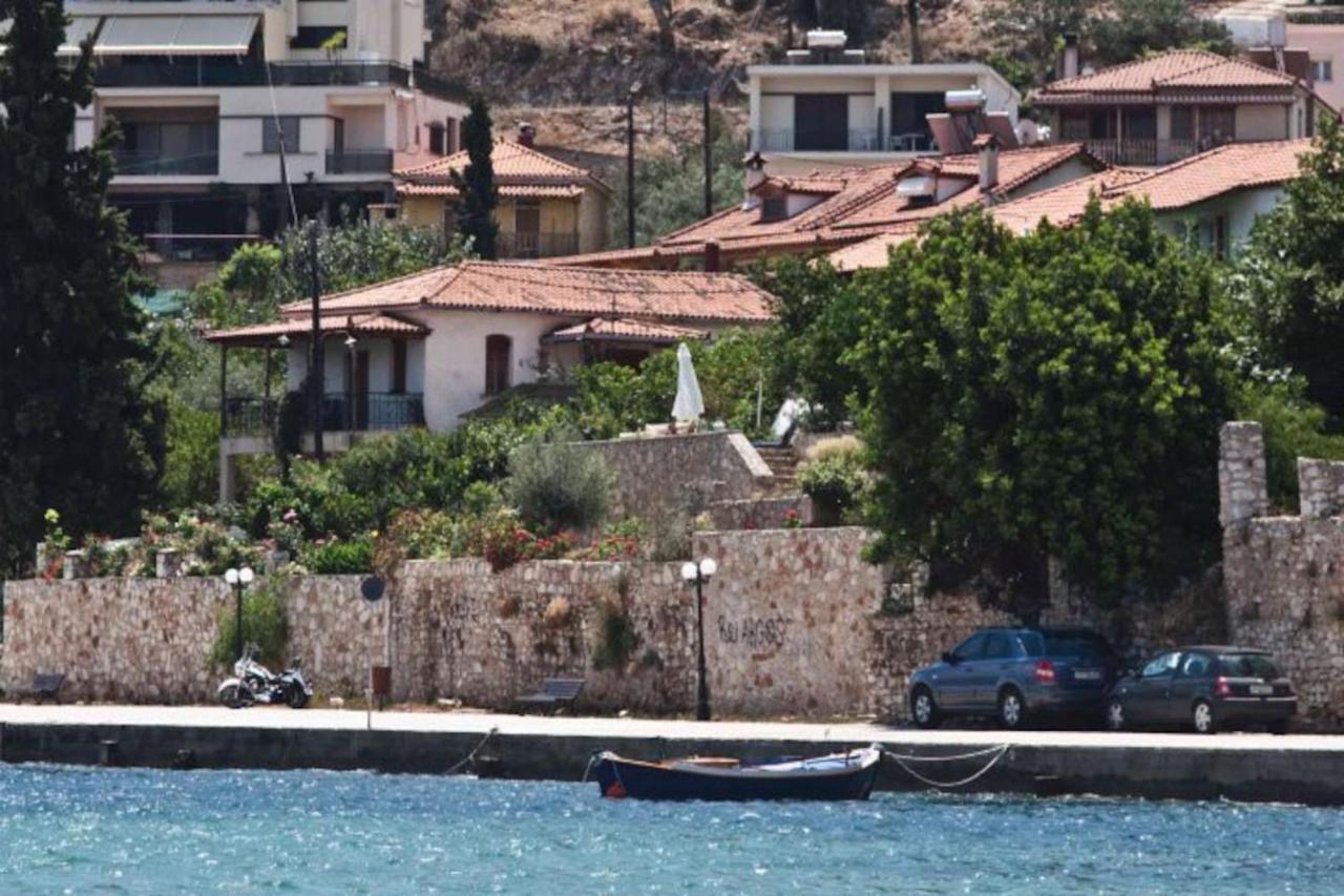 Kiveri 1876 Traditional Seafront Cottage Dış mekan fotoğraf